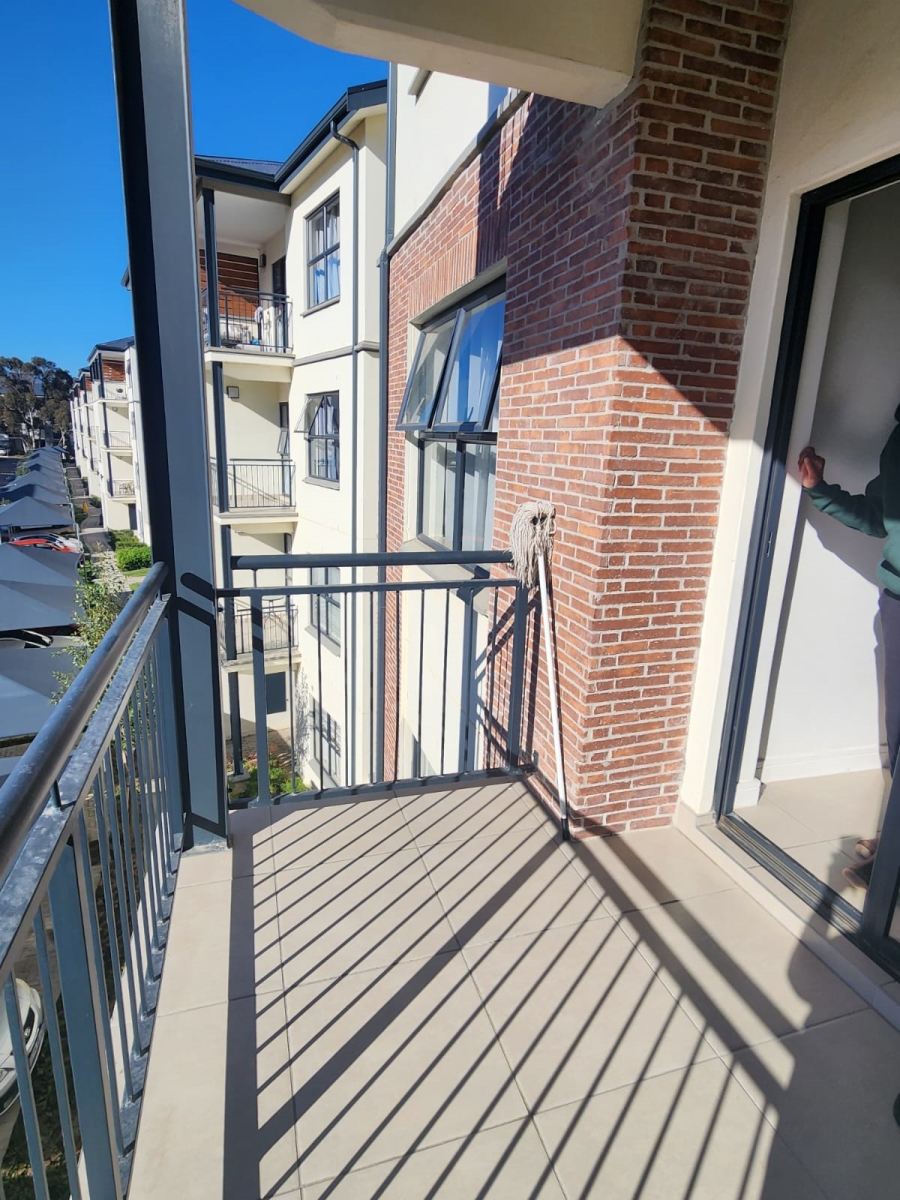 1 Bedroom Property for Sale in Cape Farms Western Cape